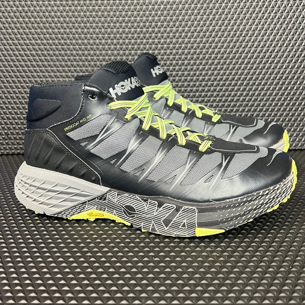 Hoka One One Speedgoat Mid Waterproof Shoes